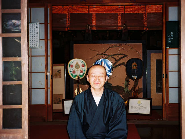 p2006 05c 6568 R01 025 11